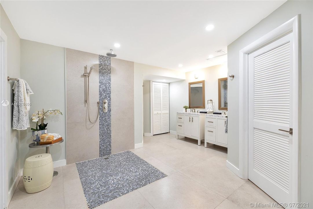 Recently Sold: $1,450,000 (3 beds, 2 baths, 2171 Square Feet)