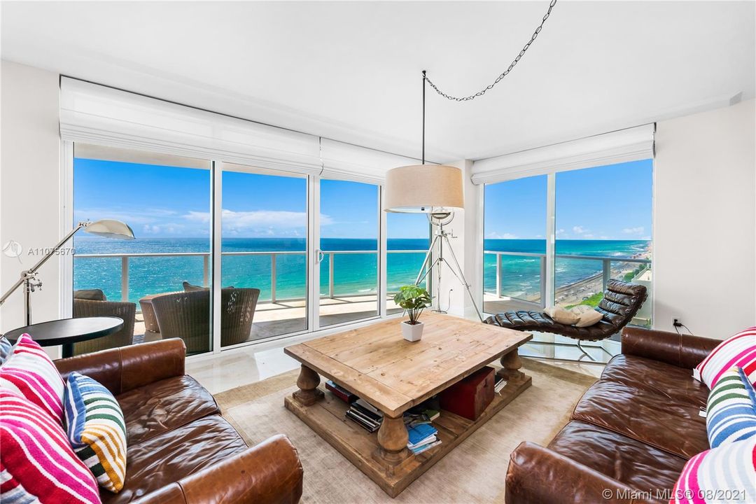 Incredible unobstructed views to the ocean.