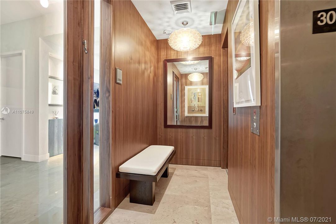 Недавно продано: $3,195,000 (4 спален, 4 ванн, 2631 Квадратных фут)