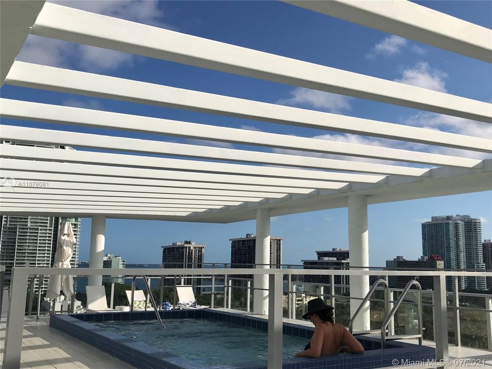 Rooftop Terrace - Spa - Biscayne Bay View