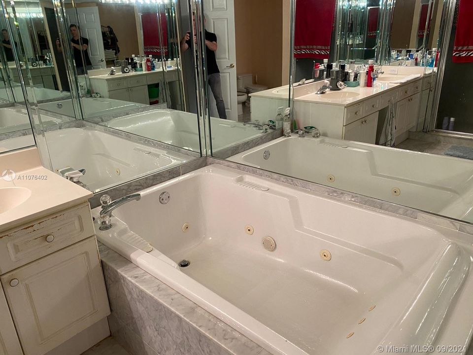 Недавно арендовано: $3,950 (2 спален, 2 ванн, 1330 Квадратных фут)