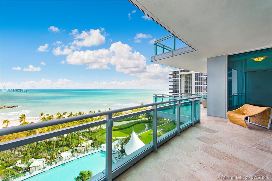 Recently Sold: $3,150,000 (2 beds, 2 baths, 1913 Square Feet)