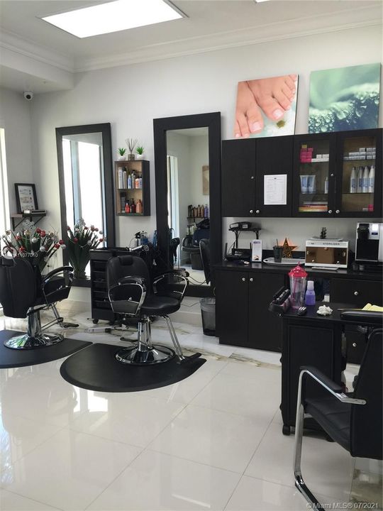 最近租的: $1,800 (2 贝兹, 2 浴室, 874 平方英尺)