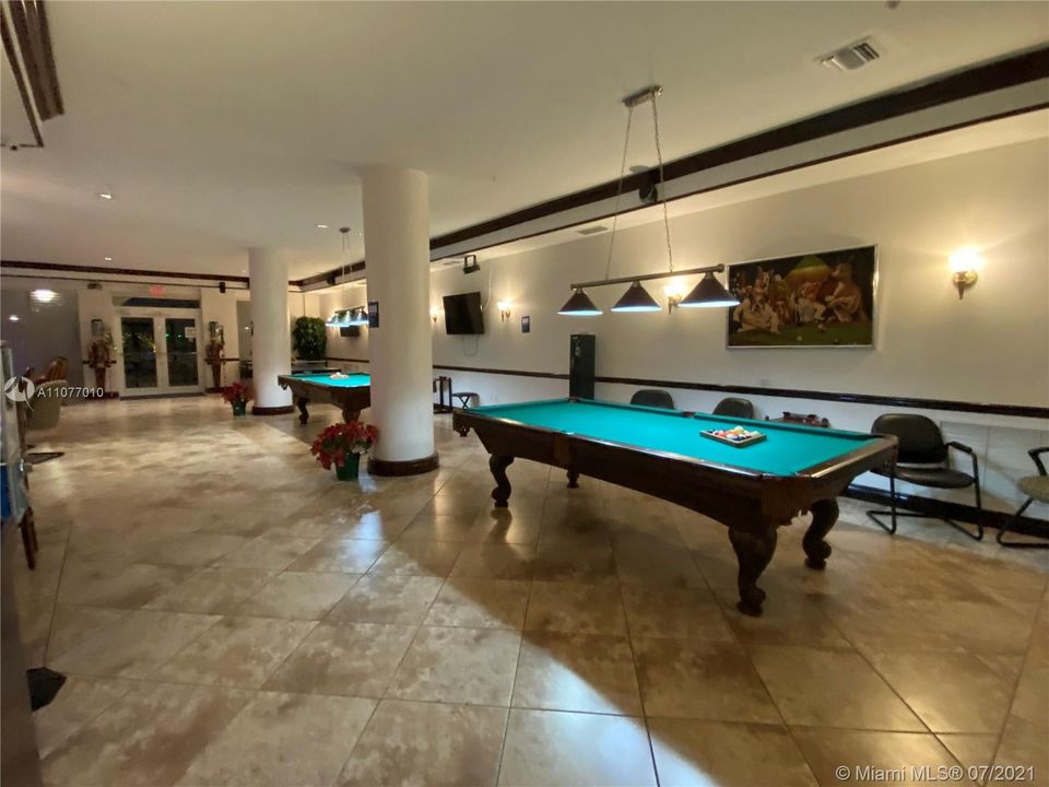 最近租的: $1,800 (2 贝兹, 2 浴室, 874 平方英尺)