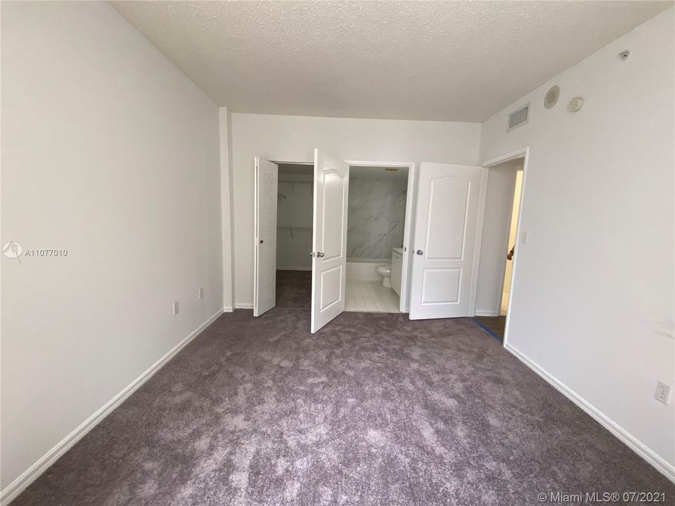 最近租的: $1,800 (2 贝兹, 2 浴室, 874 平方英尺)