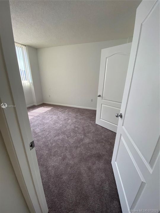 最近租的: $1,800 (2 贝兹, 2 浴室, 874 平方英尺)