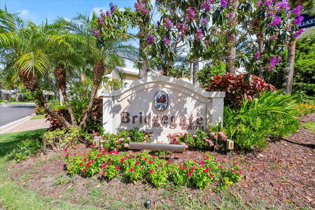 Recently Sold: $1,250,000 (3 beds, 2 baths, 2466 Square Feet)