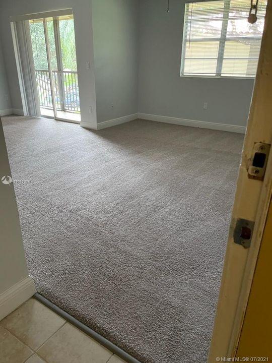 Recently Rented: $1,300 (1 beds, 1 baths, 0 Square Feet)