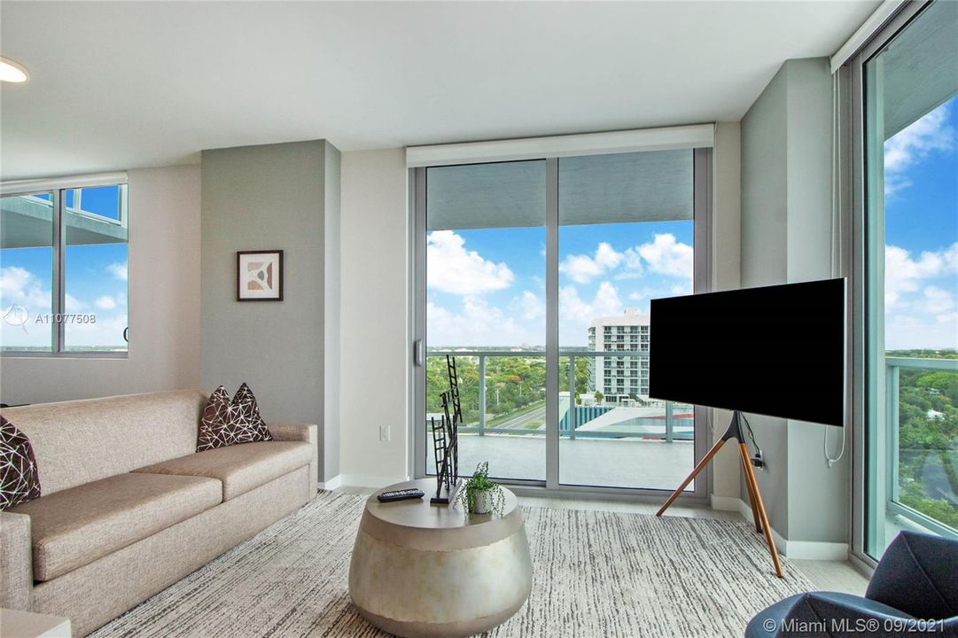 Recently Sold: $1,017,805 (2 beds, 2 baths, 1113 Square Feet)