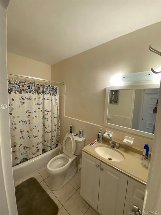 最近租的: $1,450 (1 贝兹, 1 浴室, 524 平方英尺)