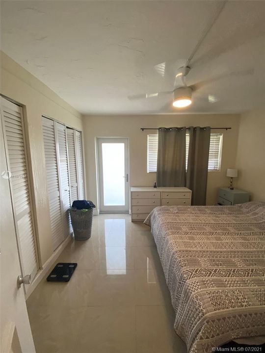 Recently Rented: $1,450 (1 beds, 1 baths, 524 Square Feet)