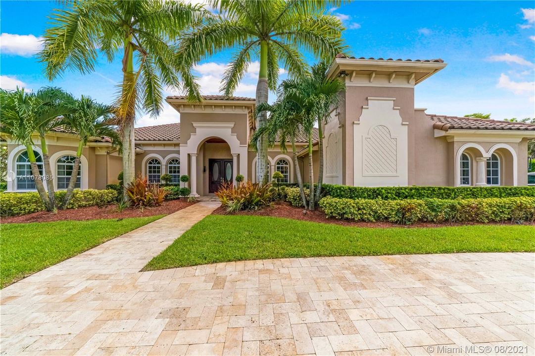 Recently Sold: $2,200,000 (7 beds, 8 baths, 4369 Square Feet)