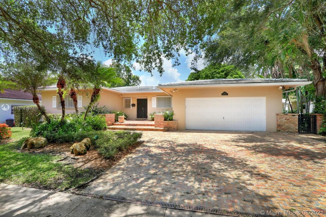 Recently Sold: $1,150,000 (3 beds, 3 baths, 2236 Square Feet)