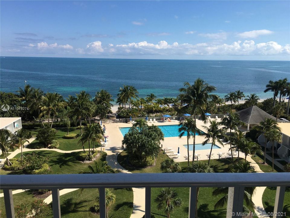 Recently Sold: $1,650,000 (3 beds, 2 baths, 1875 Square Feet)