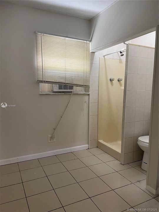 Недавно арендовано: $650 (0 спален, 1 ванн, 11890 Квадратных фут)
