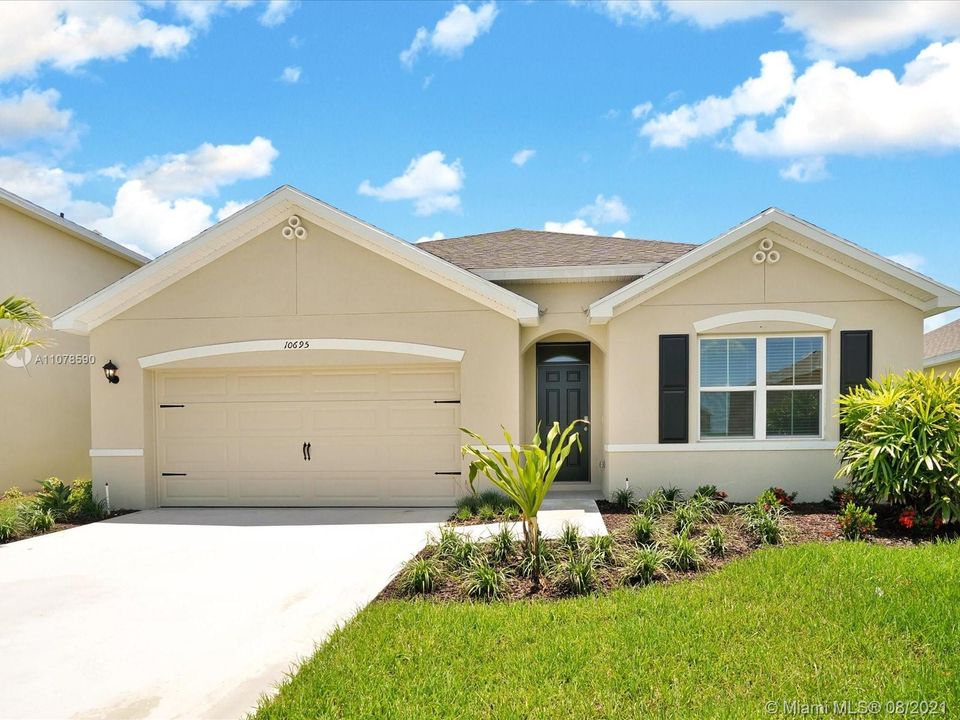 Недавно арендовано: $2,600 (4 спален, 2 ванн, 1828 Квадратных фут)