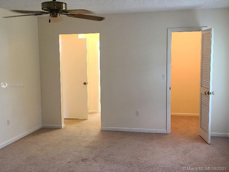 Recently Rented: $1,995 (2 beds, 2 baths, 1500 Square Feet)