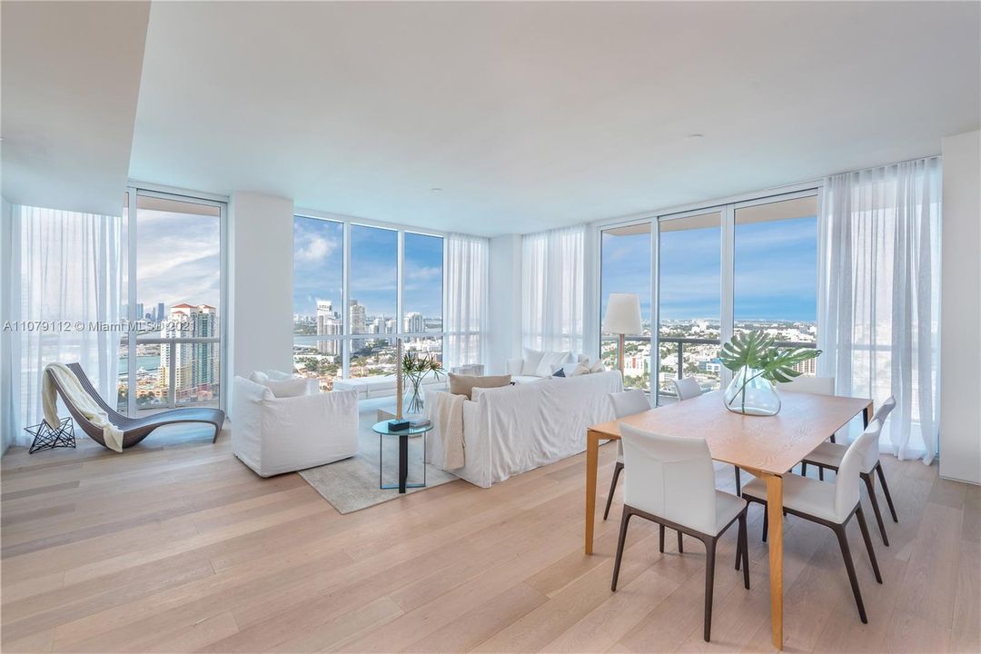 Recently Sold: $6,399,000 (3 beds, 3 baths, 2173 Square Feet)