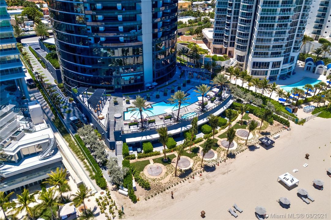 Recently Sold: $5,500,000 (4 beds, 4 baths, 4154 Square Feet)