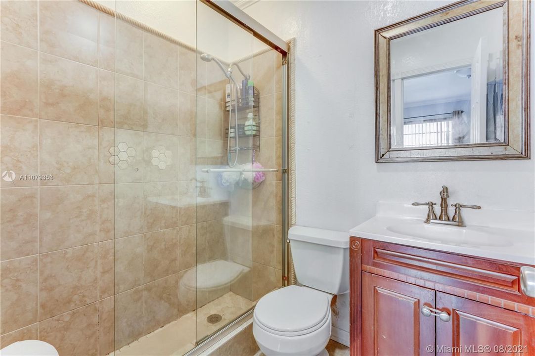 Vendido Recientemente: $659,000 (0 camas, 0 baños, 3118 Pies cuadrados)