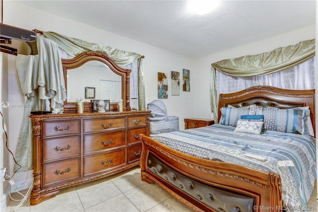 Vendido Recientemente: $659,000 (0 camas, 0 baños, 3118 Pies cuadrados)