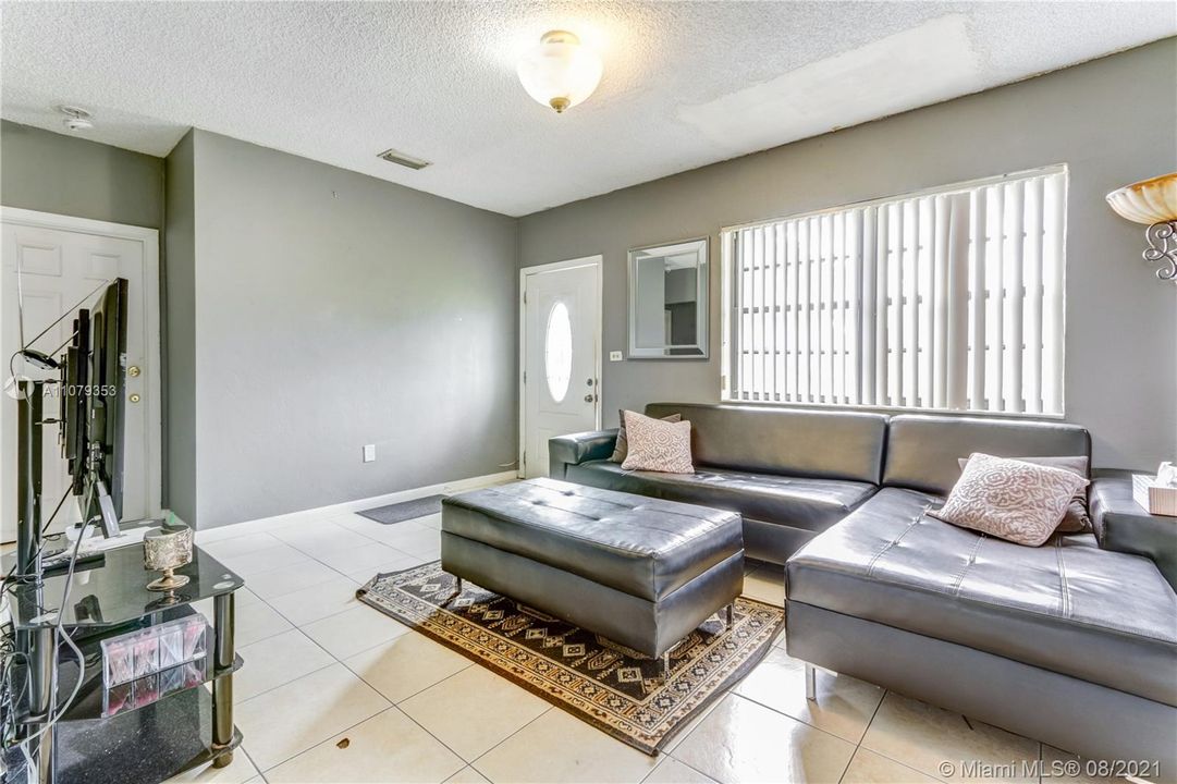 Vendido Recientemente: $659,000 (0 camas, 0 baños, 3118 Pies cuadrados)