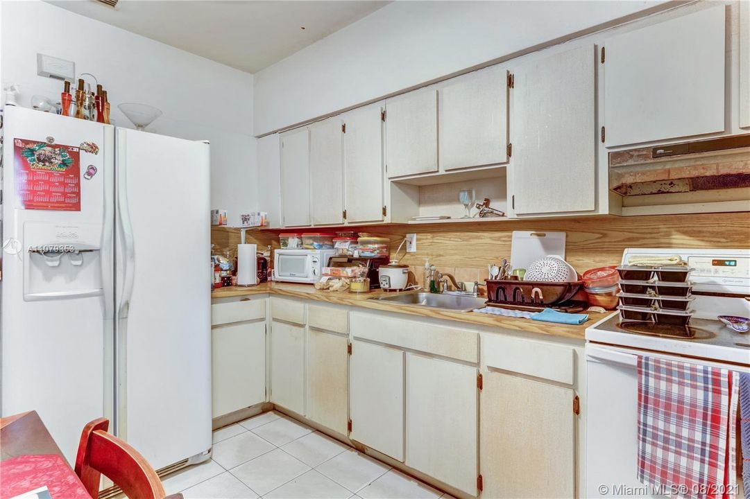 Vendido Recientemente: $659,000 (0 camas, 0 baños, 3118 Pies cuadrados)