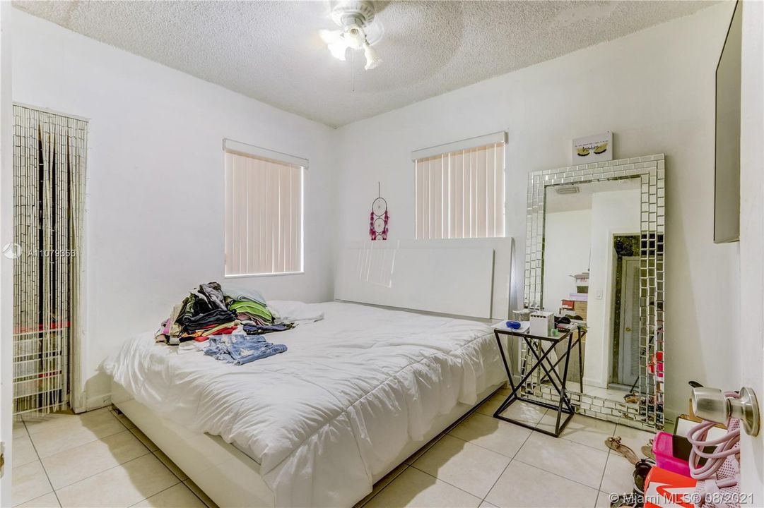 Vendido Recientemente: $659,000 (0 camas, 0 baños, 3118 Pies cuadrados)