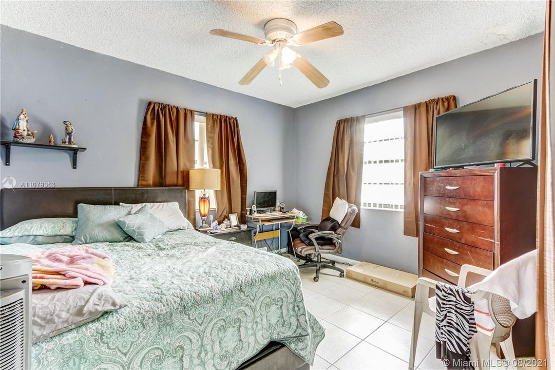 Vendido Recientemente: $659,000 (0 camas, 0 baños, 3118 Pies cuadrados)