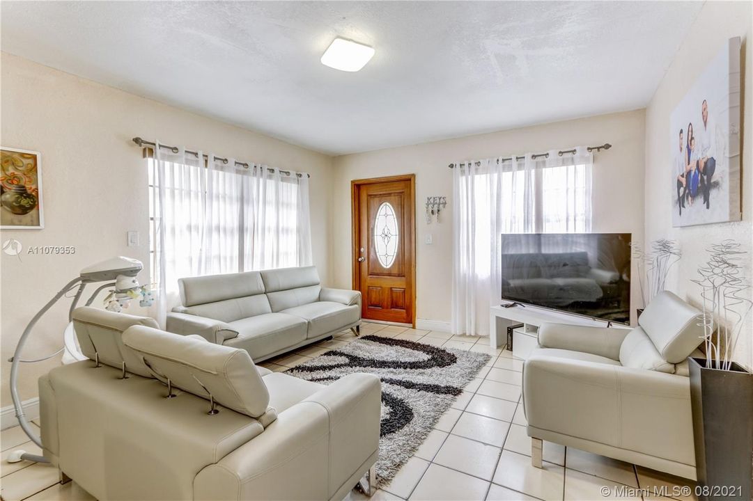 Vendido Recientemente: $659,000 (0 camas, 0 baños, 3118 Pies cuadrados)