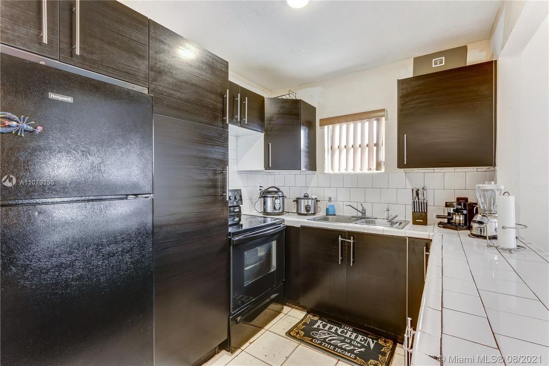 Vendido Recientemente: $659,000 (0 camas, 0 baños, 3118 Pies cuadrados)