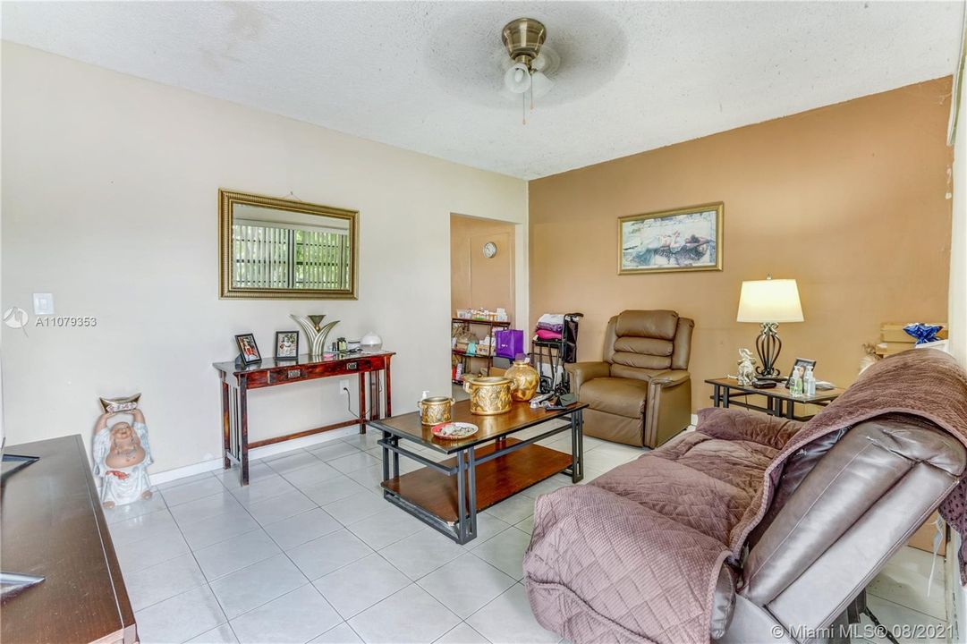 Vendido Recientemente: $659,000 (0 camas, 0 baños, 3118 Pies cuadrados)