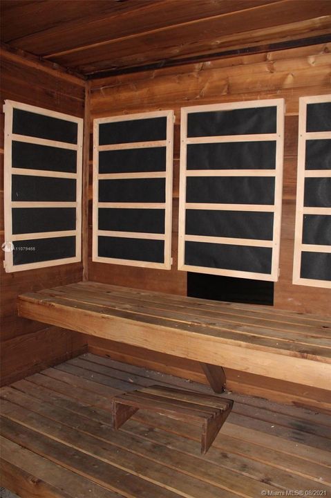 SAUNA