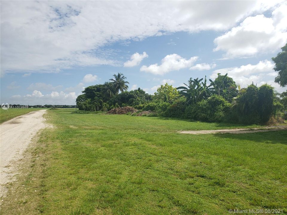 Recently Sold: $1,500,000 (4.70 acres)