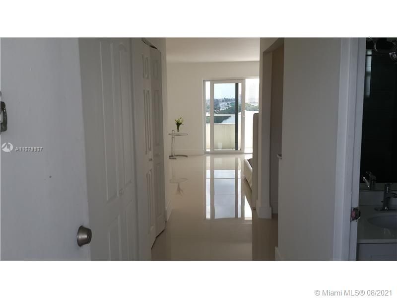 Active With Contract: $210,000 (0 beds, 1 baths, 444 Square Feet)