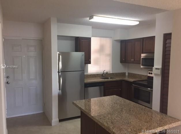 Recently Rented: $1,650 (2 beds, 2 baths, 1041 Square Feet)