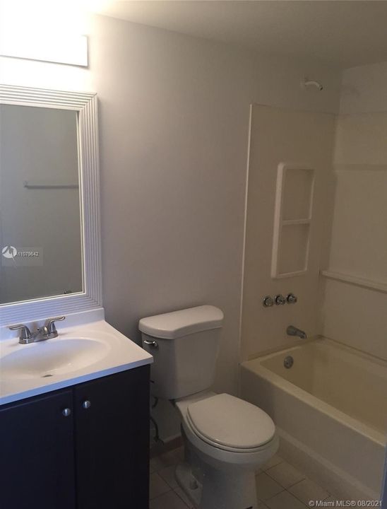 Недавно арендовано: $1,650 (2 спален, 2 ванн, 1041 Квадратных фут)