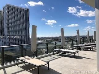 Recently Sold: $425,000 (1 beds, 1 baths, 752 Square Feet)