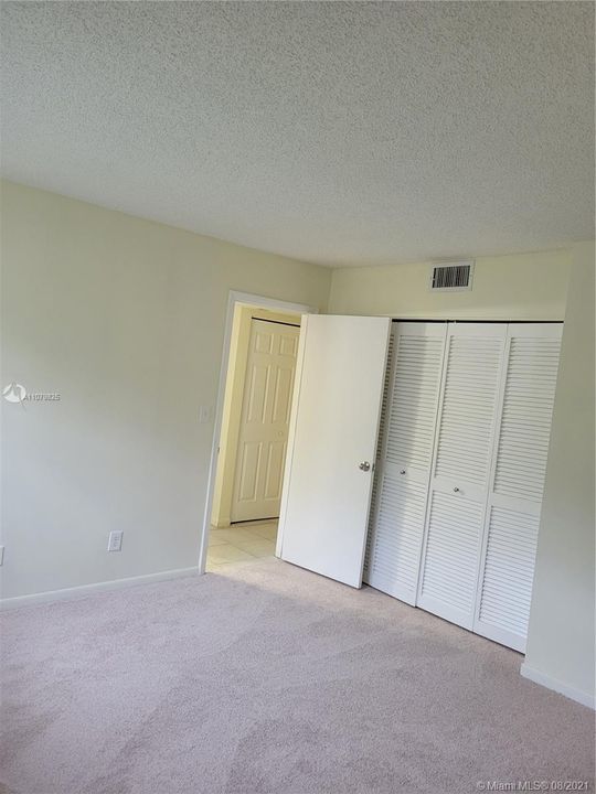 Vendido Recientemente: $119,900 (2 camas, 1 baños, 850 Pies cuadrados)