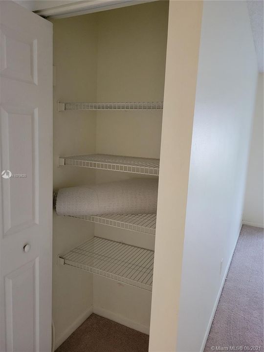 Vendido Recientemente: $119,900 (2 camas, 1 baños, 850 Pies cuadrados)