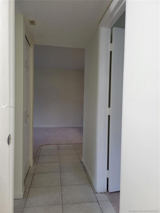 Vendido Recientemente: $119,900 (2 camas, 1 baños, 850 Pies cuadrados)