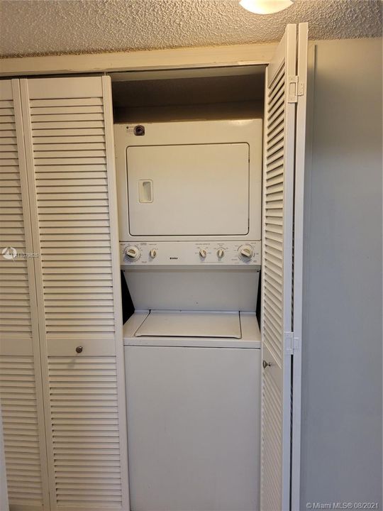 Vendido Recientemente: $119,900 (2 camas, 1 baños, 850 Pies cuadrados)