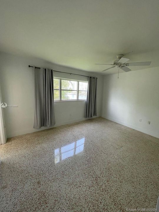 Recently Rented: $2,900 (2 beds, 2 baths, 1200 Square Feet)