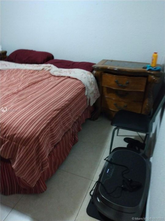 Vendido Recientemente: $85,000 (4 camas, 3 baños, 0 Pies cuadrados)