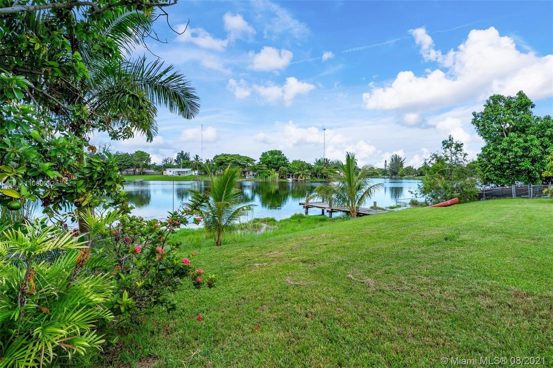 Recently Sold: $344,999 (3 beds, 1 baths, 1194 Square Feet)