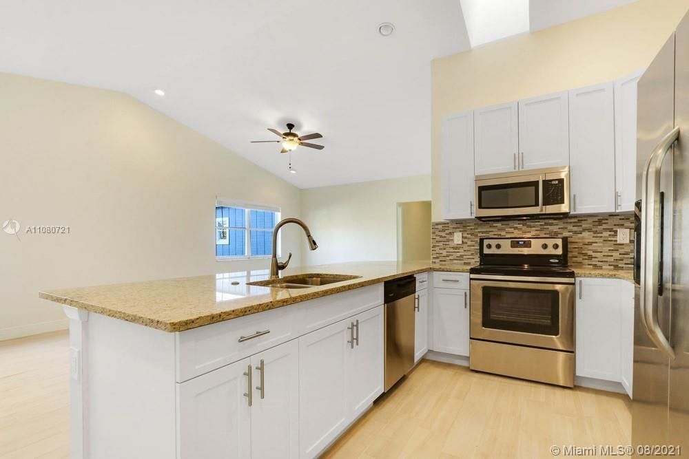 6077 Francis Street (Left Side) Kitchen