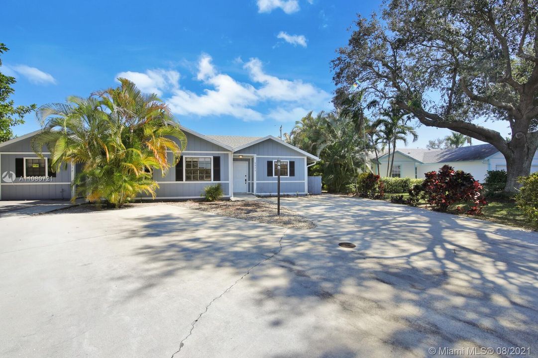 6075 Francis Street (Right Side) Front Exterior