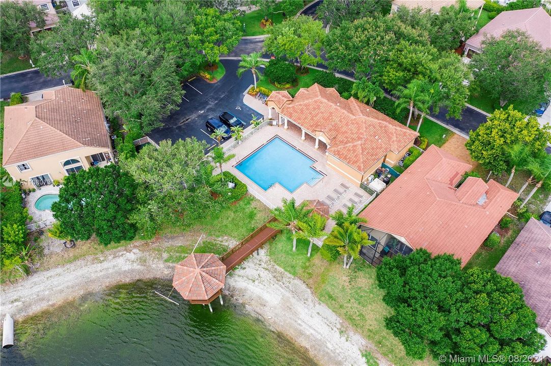 Недавно продано: $599,900 (3 спален, 2 ванн, 1958 Квадратных фут)