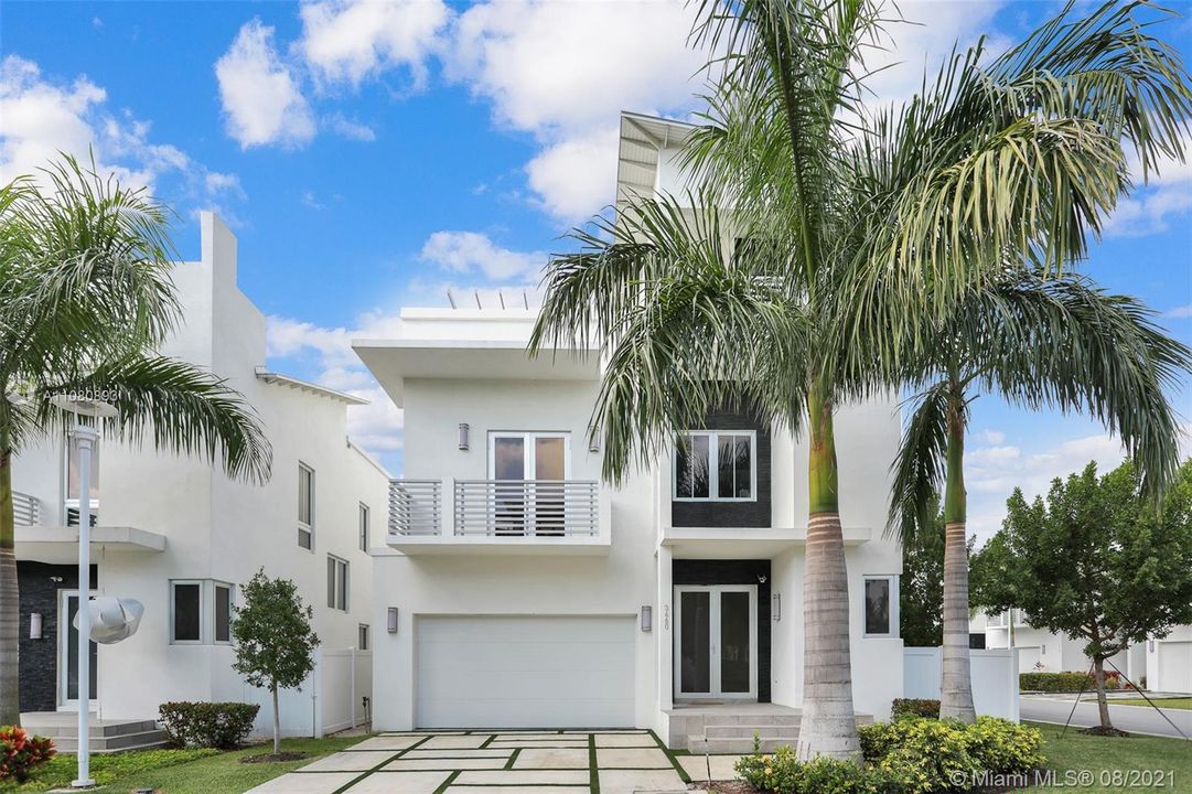 Recently Sold: $1,250,000 (4 beds, 5 baths, 3448 Square Feet)