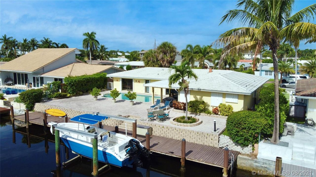 Recently Sold: $1,499,900 (3 beds, 2 baths, 1844 Square Feet)